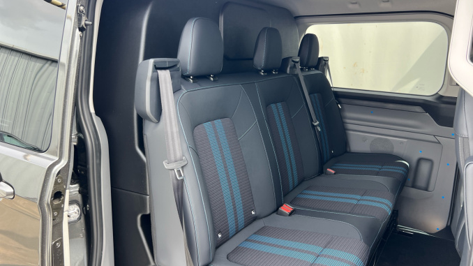 Ford Transit Custom 320 L1 Petrol Fwd 2.5 PHEV 232ps H1 Double Cab Van Sport Auto [NI] - Image 38